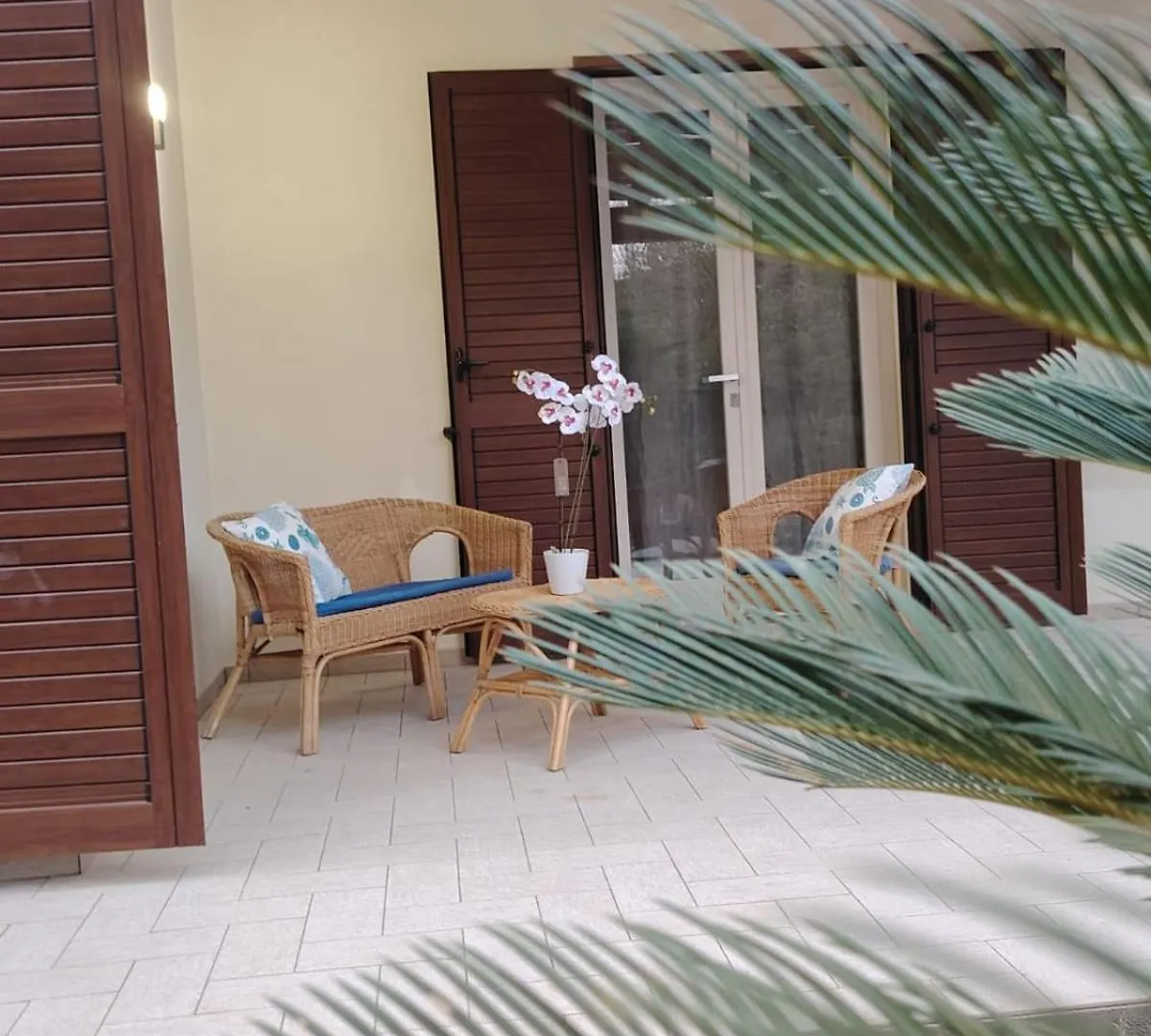 Eli'S Beach House Torre delle Stelle